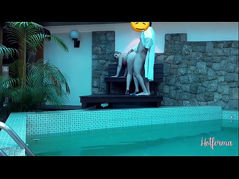 ❤️ Le patron invite la femme de chambre à la piscine, mais n'a pas pu résister à une chaude ️ Salopes  at porn fr.sexeey.ru ﹏